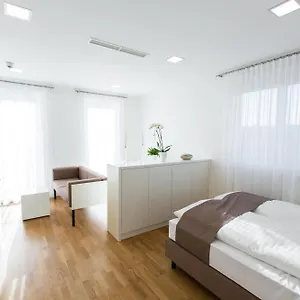 Shome I Self Check-in I Free Parking Hotel