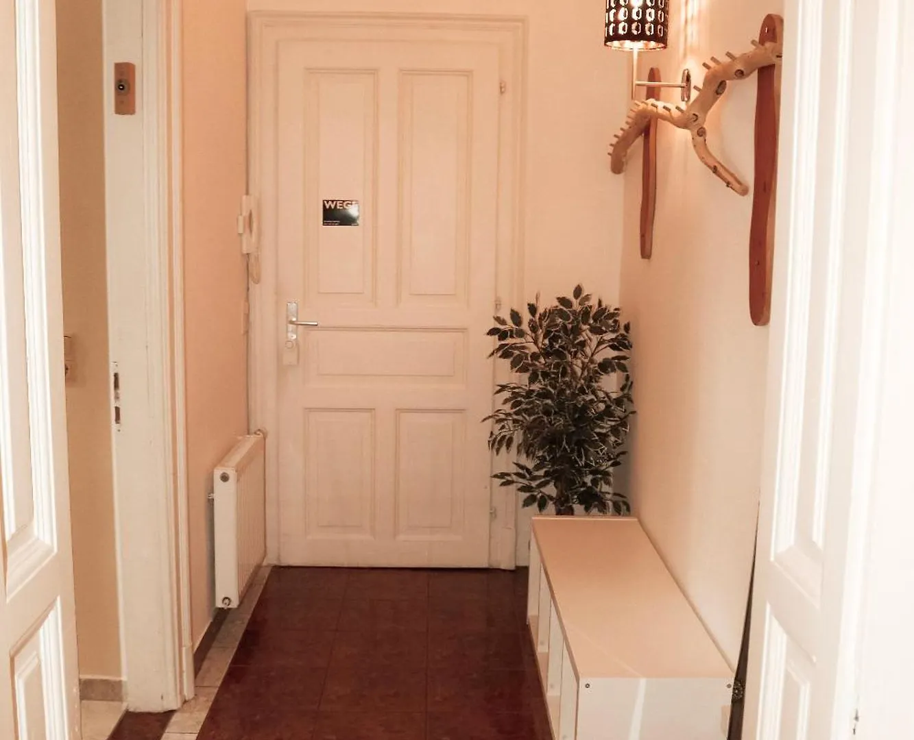 Cozy And Charming Apartment Near City Centre With 2 Bathrooms Graz