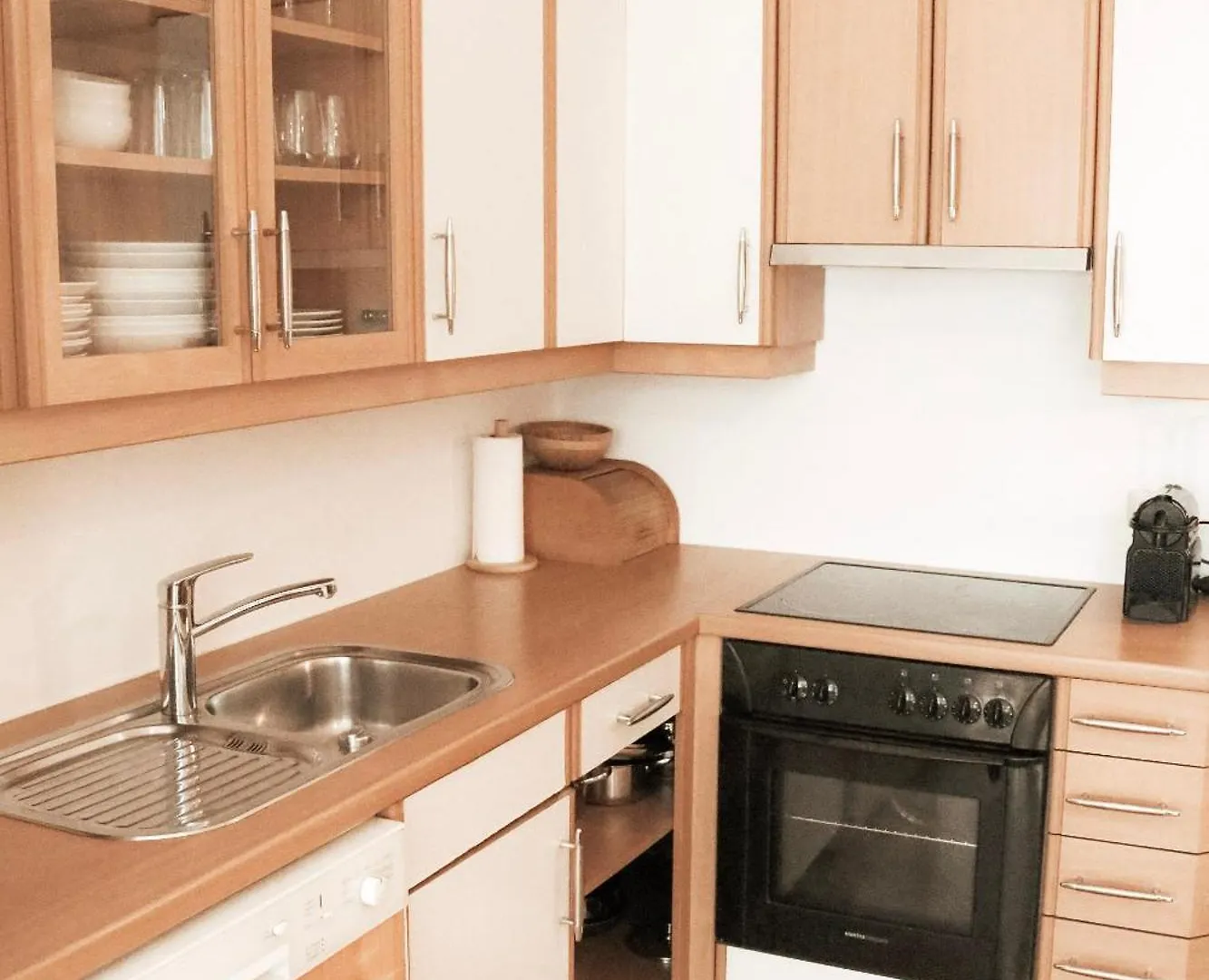Cozy And Charming Apartment Near City Centre With 2 Bathrooms Graz Austria